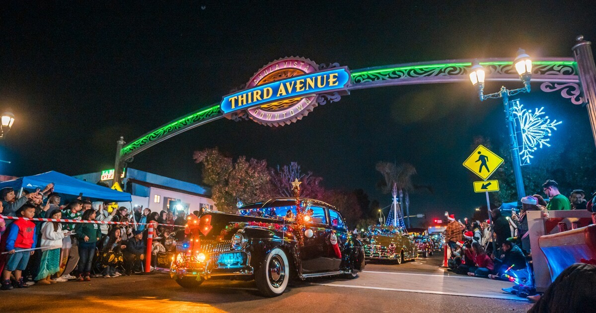 SWC Softball Participates in the 60th Annual Chula Vista Starlight Parade