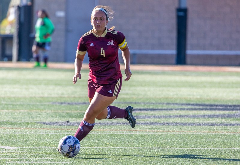 Daisy Harbin named women's soccer 2022 Team Captain